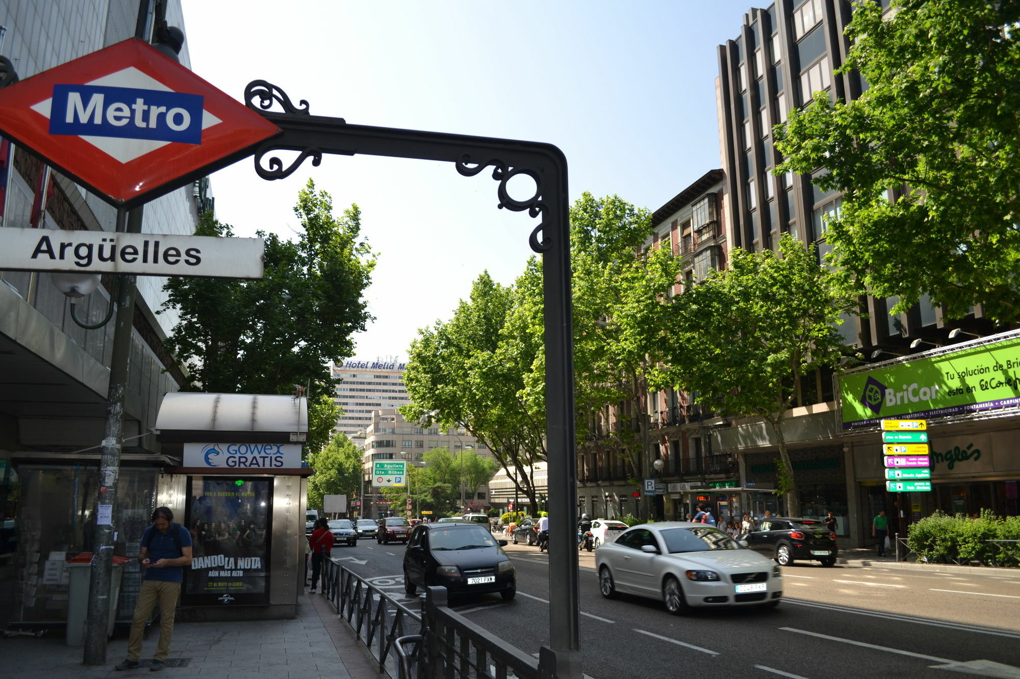 Hostal El Brezo Madrid Exterior photo